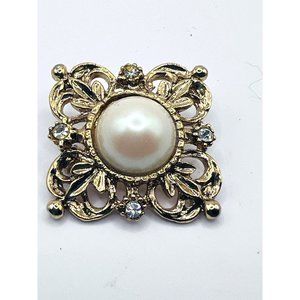 Vintage brooch,pearl like center,gold color metal, retro, classic, mid century